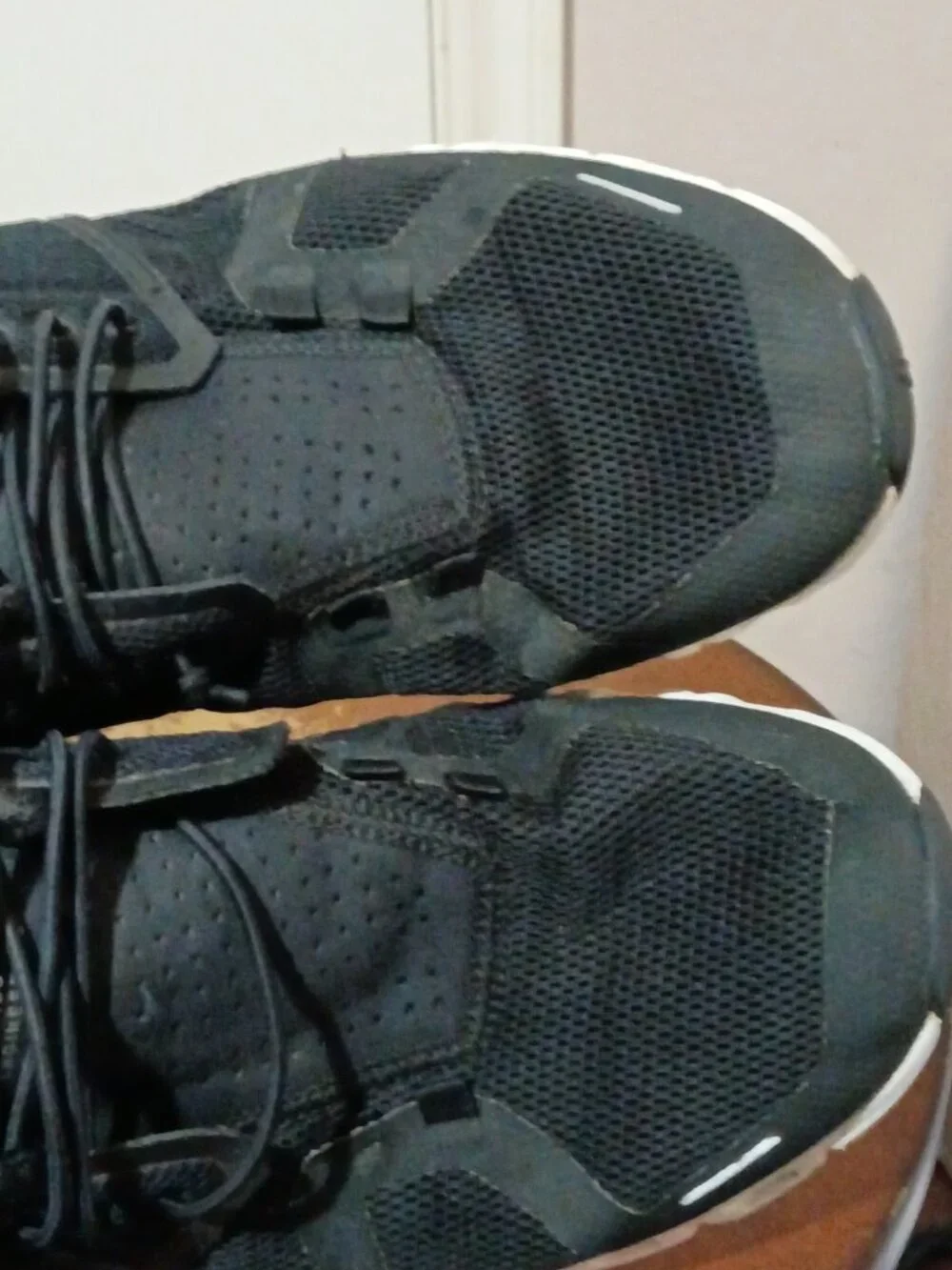 On Cloud 5 Shoes Mens Size 8 Black Running Athletic Sneakers 59.98919